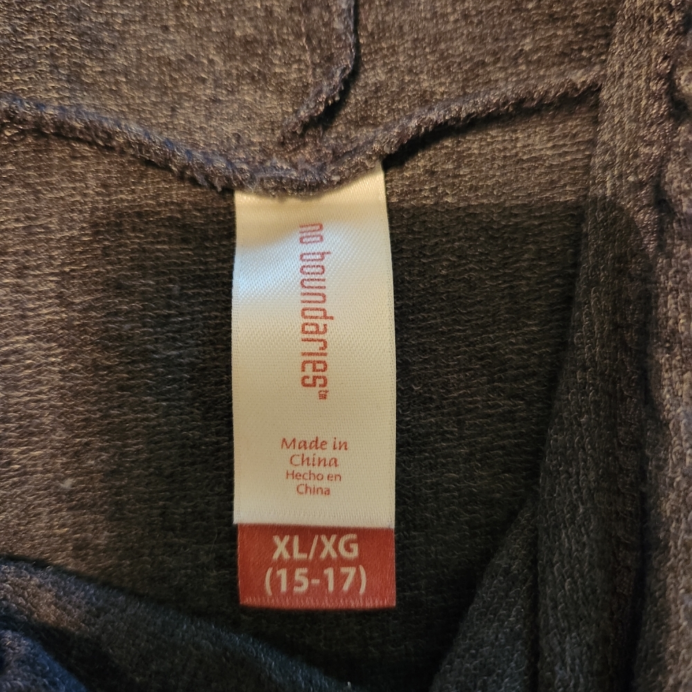 Sweater - Picture 2 of 3